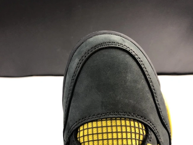 HYPE 4 Jordan Retro Air Thunder 308497-008 0804